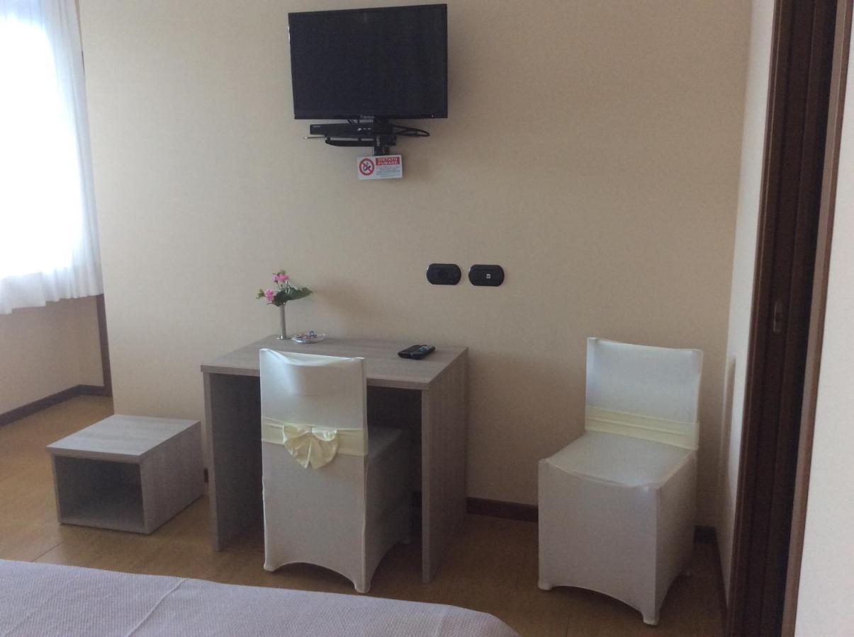 B&B Notte Sul Lago Gozzano ภายนอก รูปภาพ